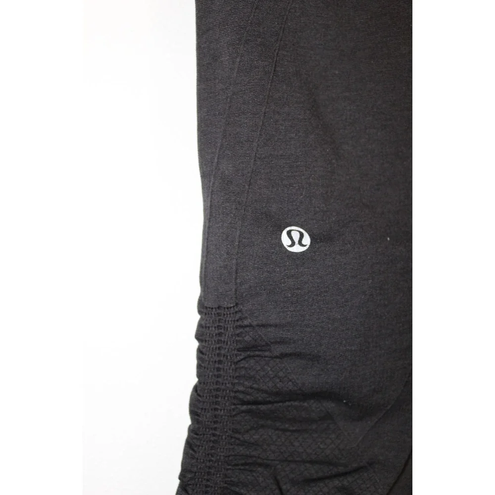 Lululemon Ruched Crop‎ Leggings Black Athleisure Women's Size 4